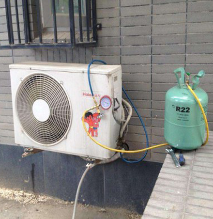 友好空调加氟